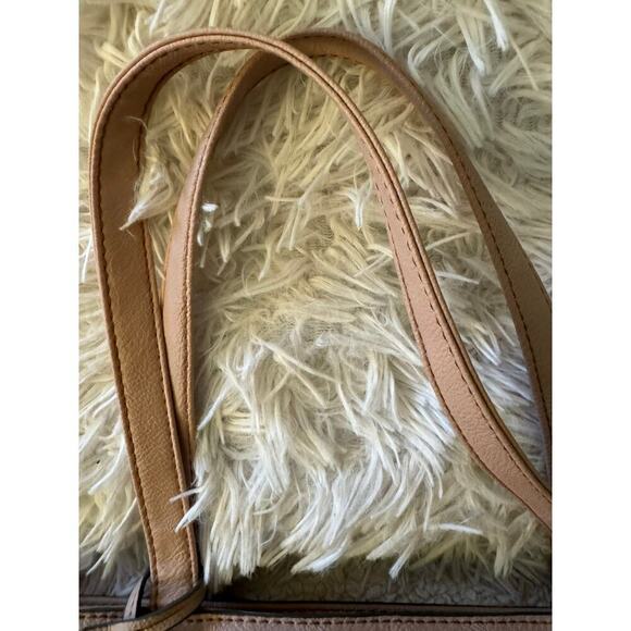 Nine West pastel pink tote with bold chained design front pocket. - Picture 6 of 9